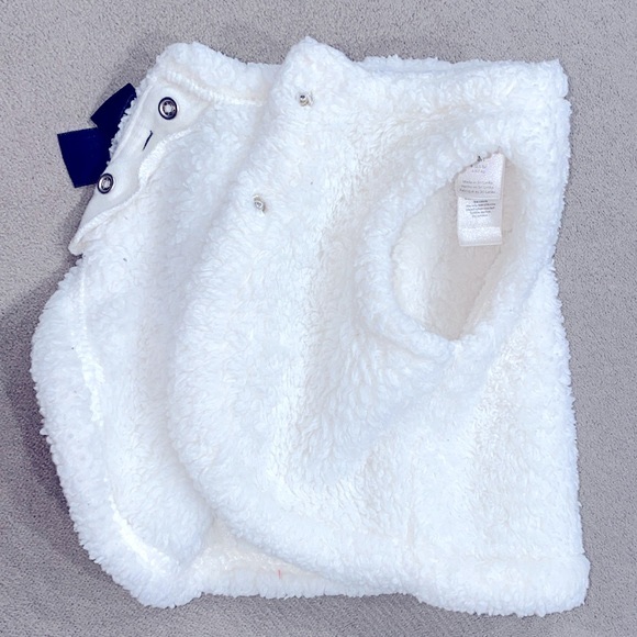 Just One You by Carter's White Fuzzy 2 Snap Closure Vest Baby Girls 3 Month Size - Picture 7 of 7